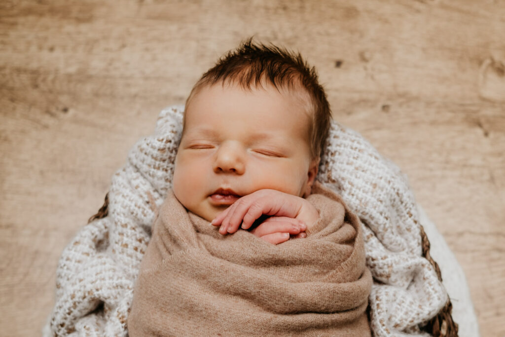 Sesja-noworodkowa-sesja-rodzinna (65)